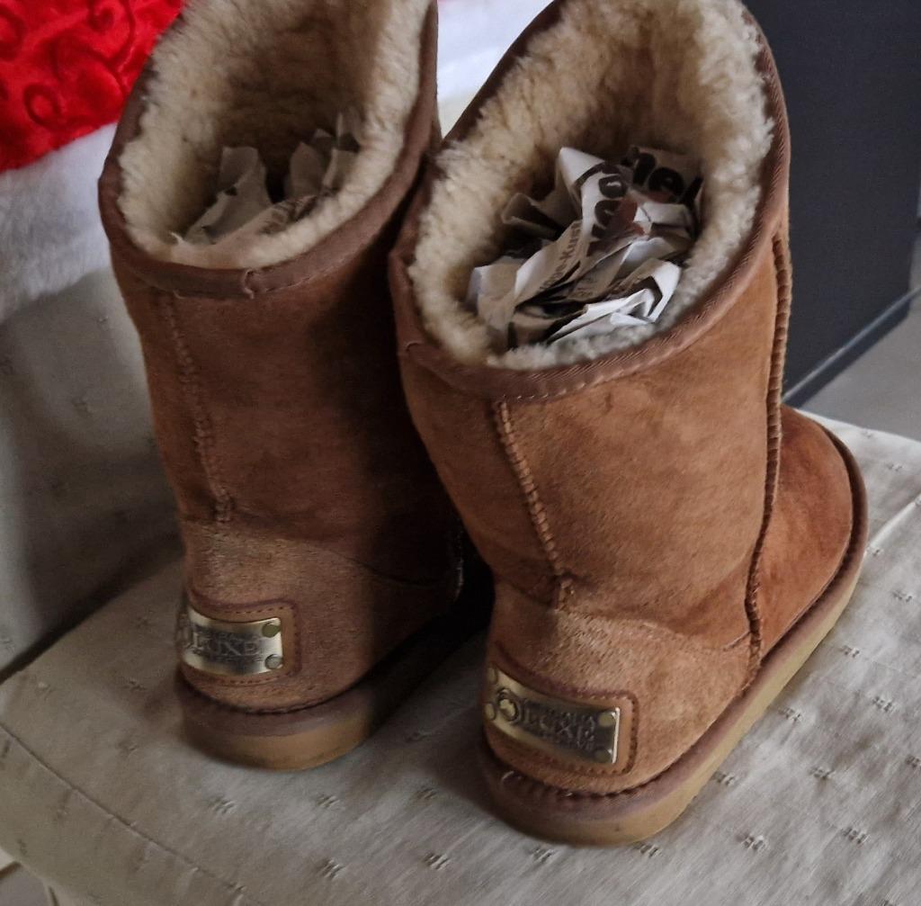 Ugg👍Model Luxe Collection+WARM👍m:38👍, Kleding | Dames, Schoenen, Ophalen, Hoge laarzen, Overige kleuren, Zo goed als nieuw