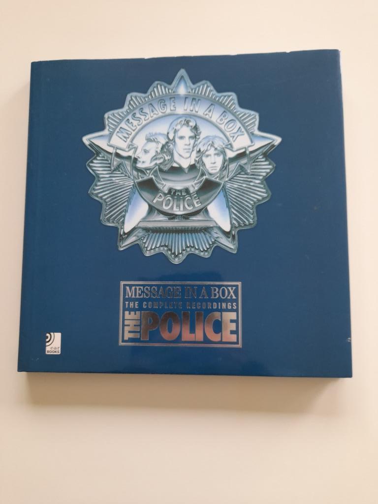 The police ; Earbook 4cd's met boek, Ophalen of Verzenden, Zo goed als nieuw
