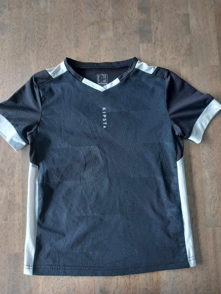 zwarte sport t-shirt maat 128 decathlon, Enfants & Bébés, Vêtements enfant | Taille 128, Garçon ou Fille, Enlèvement ou Envoi