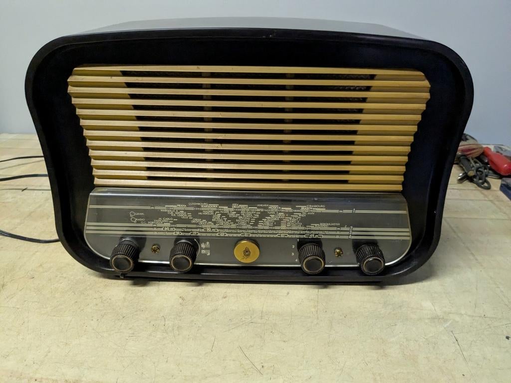 Oude radio Philps, Ophalen, Radio