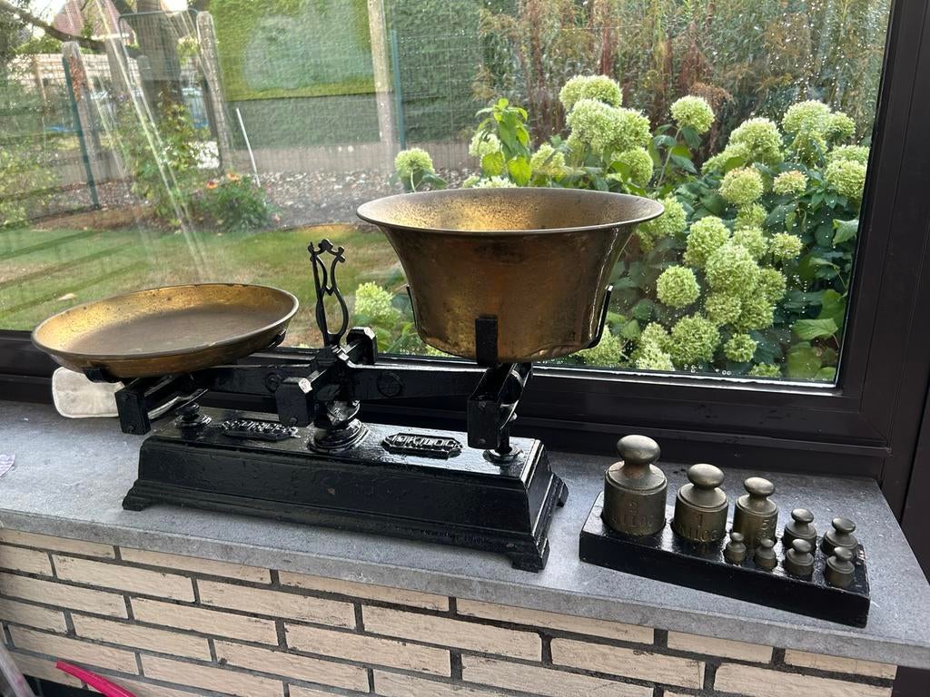 Oude weegschaal met gewichten, Antiquités & Art, Enlèvement