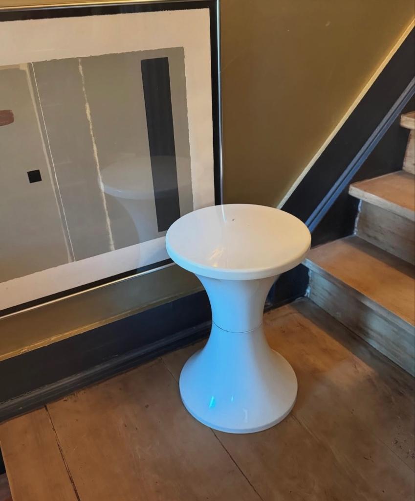 Tabouret Tamtam Space Age, Enlèvement