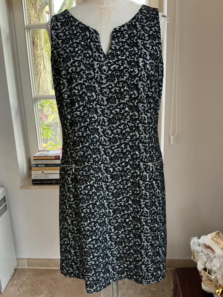 Robe Signe Nature, taille L, Enlèvement ou Envoi, Comme neuf, Taille 42/44 (L), Noir