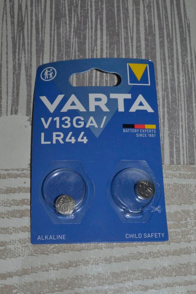 2 Varta V13GA/ LR44 knoopcel batterijen, Audio, Tv en Foto, Accu's en Batterijen, Ophalen of Verzenden, Nieuw