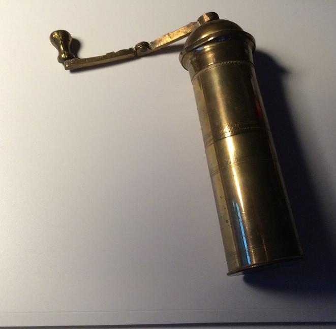 oude koperen koffie of peper molen, Enlèvement ou Envoi