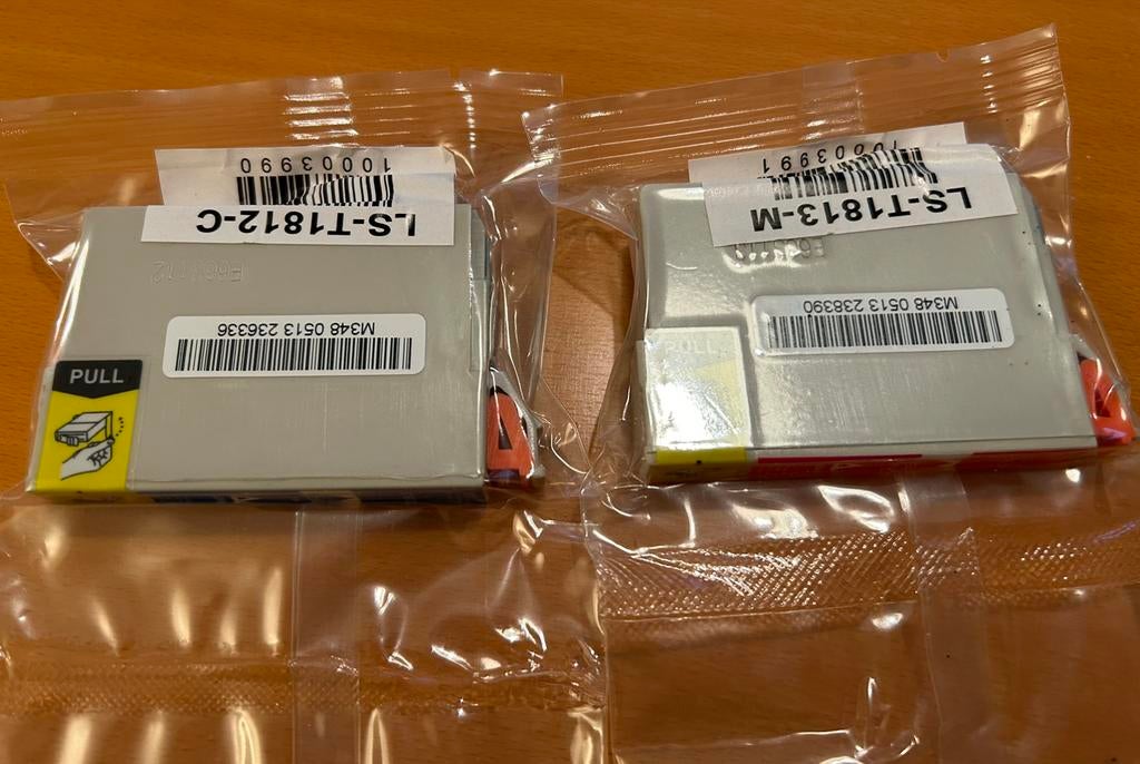 2 cartouches adaptable Epson cyan T1812 et magenta T1813, Neuf, Cartridge, Adaptable Epson