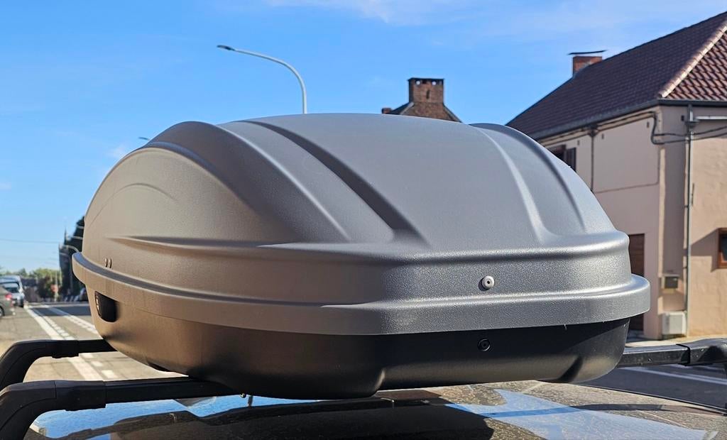 Coffre de toit 240L location