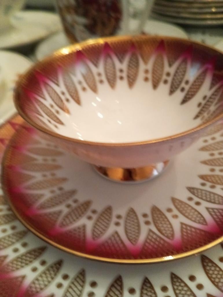 tasse et soucoupe vintage en porcelaine, parfait état, Antiquités & Art, Enlèvement ou Envoi