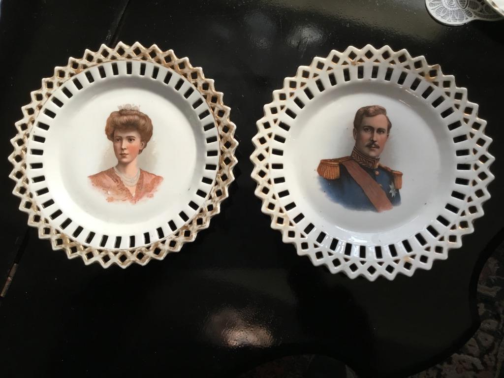 borden Koning Albert en Koningin Elisabeth, Verzamelen, Verzenden, Gebruikt, Servies