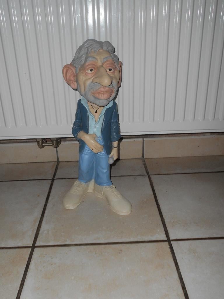 Beeldje/beeldje/cartoon van Gainsbourg in polychroom 46x17cm, Ophalen, Zo goed als nieuw, Mens