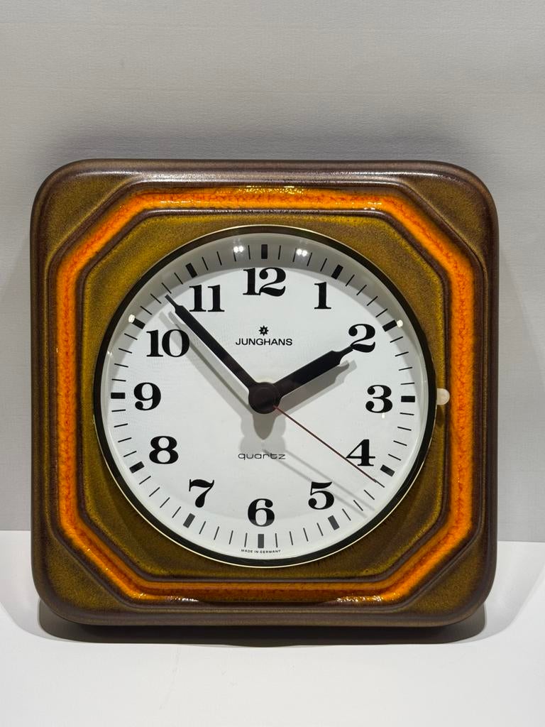 Vintage keramische wandklok Junghans Quartz 1970s, Huis en Inrichting, Woonaccessoires | Klokken, Ophalen of Verzenden, Zo goed als nieuw