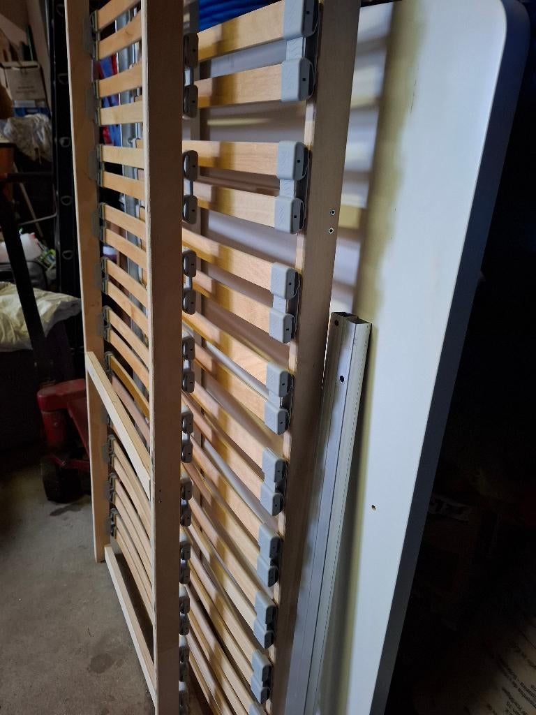 Bed , matras en topper, Huis en Inrichting, Slaapkamer | Bedden, Ophalen, Wit, Zo goed als nieuw, Twijfelaar