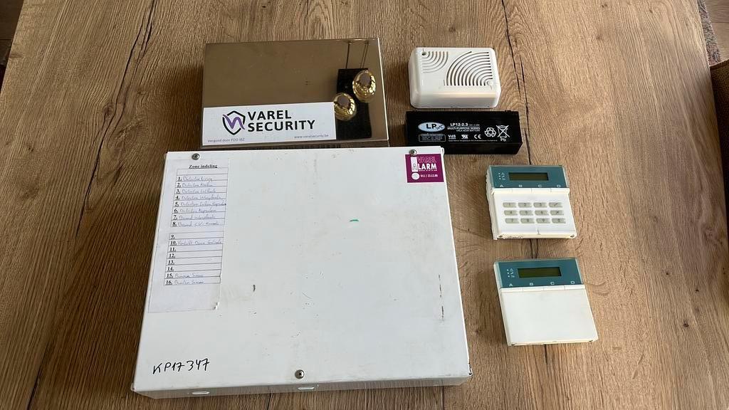 Alarmsysteem Varel Alarm, Doe-het-zelf en Bouw, Alarmsystemen, Ophalen, Gebruikt