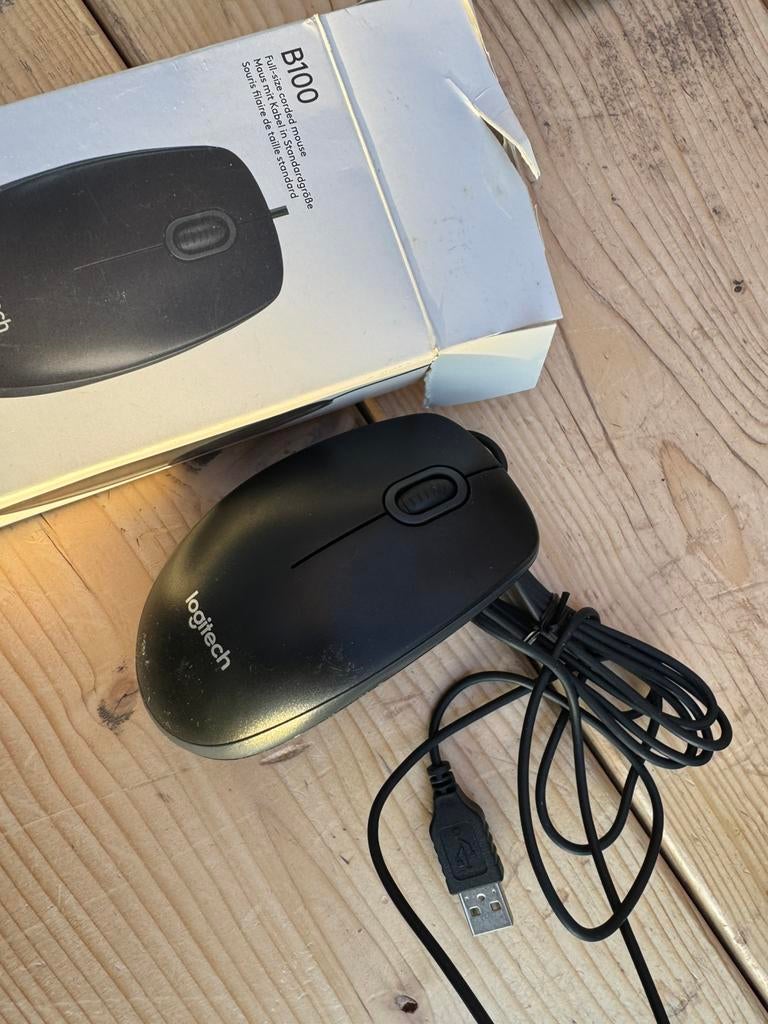 Logitech B100 Computermuis - Zwart, Computers en Software, Ophalen of Verzenden, Zo goed als nieuw