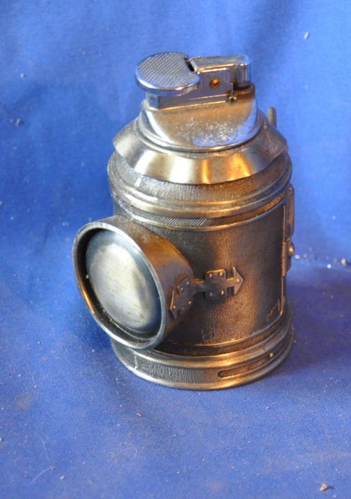 briquet de table en metal lanterne, Enlèvement ou Envoi, Utilisé, Briquet
