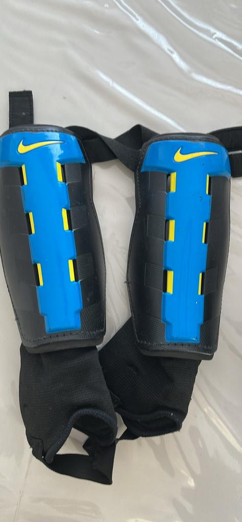 Protège tibia Nike, Enlèvement, Comme neuf