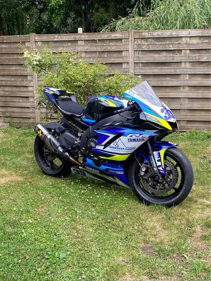 Yamaha R6 2019 – dik opgebouwd / circuitklaar, Motoren, Motoren | Yamaha, 4 cilinders, Meer dan 35 kW, 600 cc, Sportuitlaat