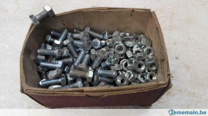122 Boulons tête carré zingué Ø 8x20 mm avec écrous (lots7, Enlèvement ou Envoi, Neuf