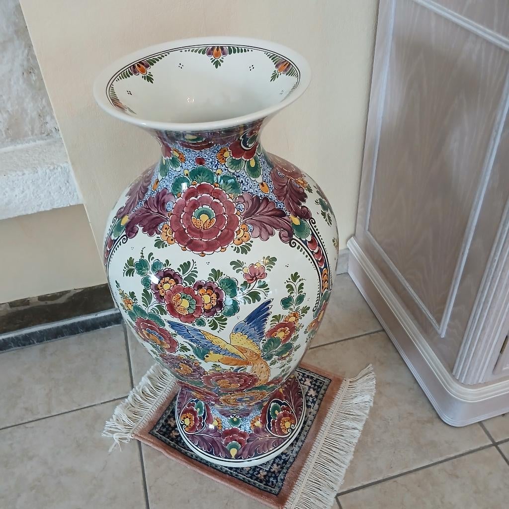 Delft blauwe handgeschilderde vaas met decoratie, Antiek en Kunst, Ophalen
