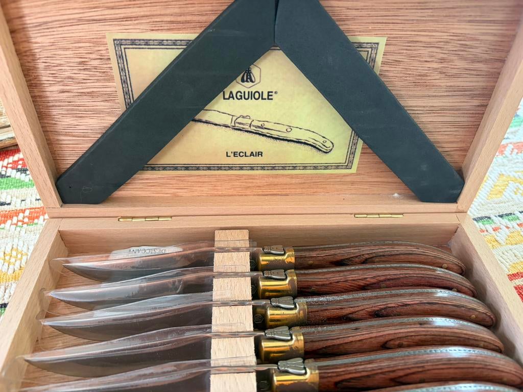 Coffret couteau laguiole, Enlèvement