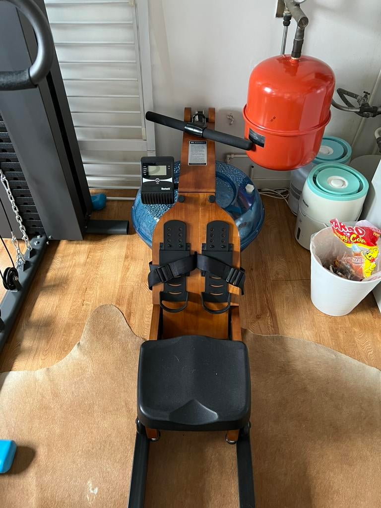 Roeitoestel nieuw sz R 6000, Sport en Fitness, Ophalen, Zo goed als nieuw