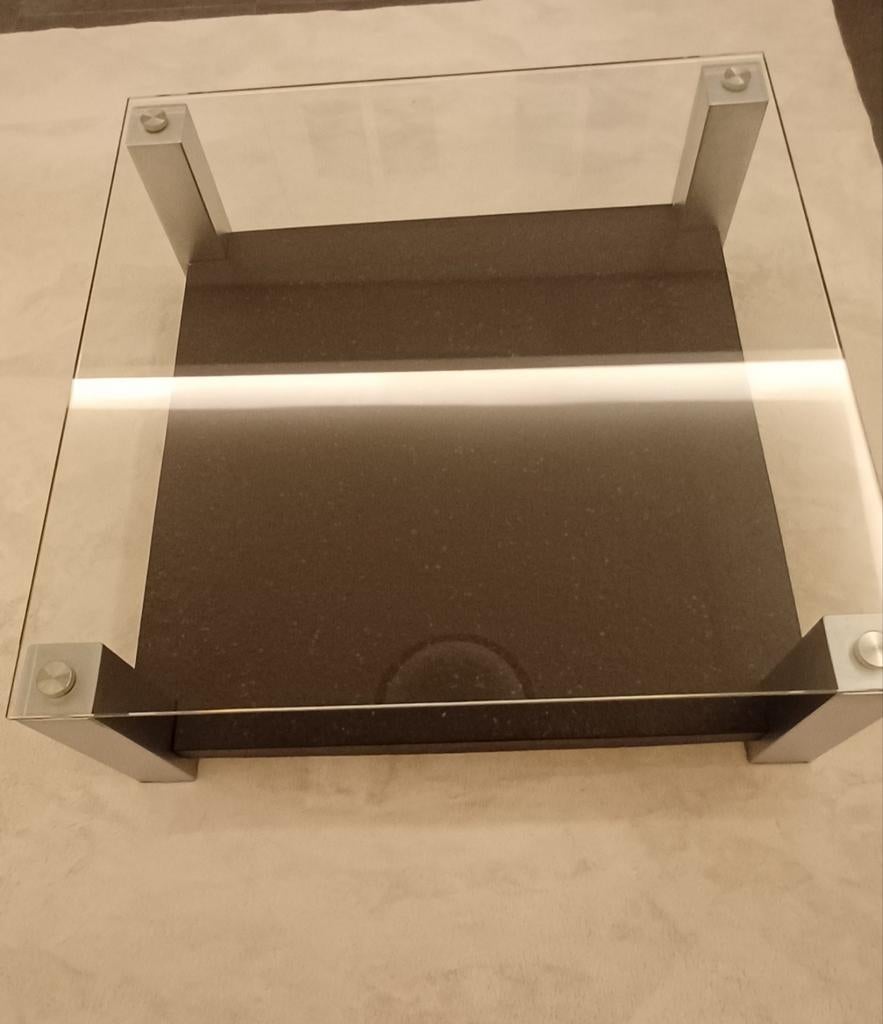 Table basse en verre, 1 m droite, 1 m 40 d'un coin à l'autre, Enlèvement