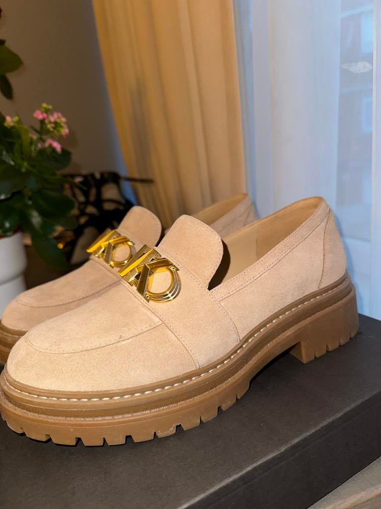 Mocassins beige en daim Michael Kors – neufs – pointure 37,5, Enlèvement, Neuf, Beige