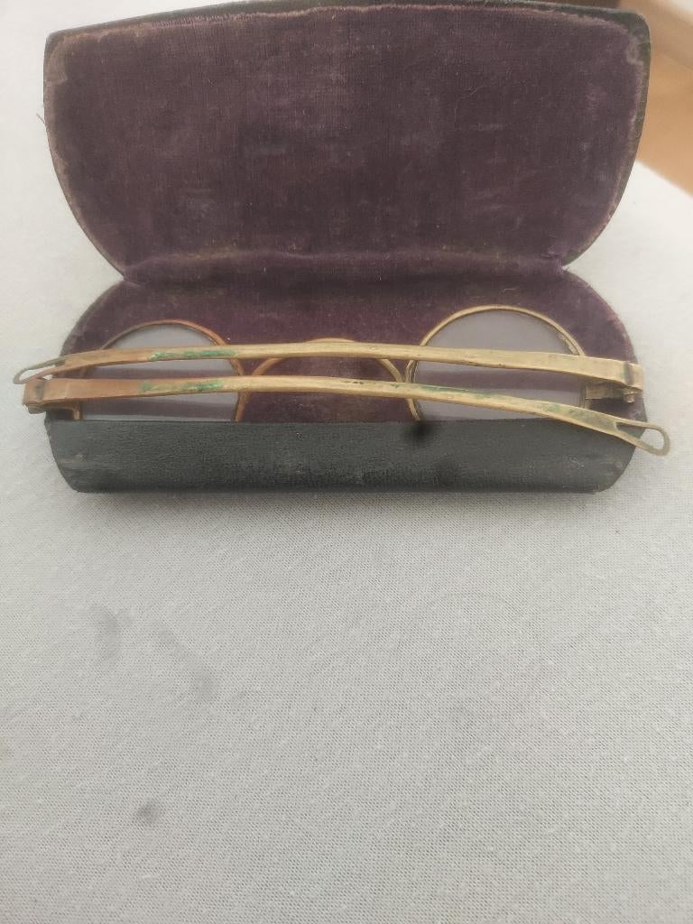 Lunette vintage 1890-1910, Enlèvement