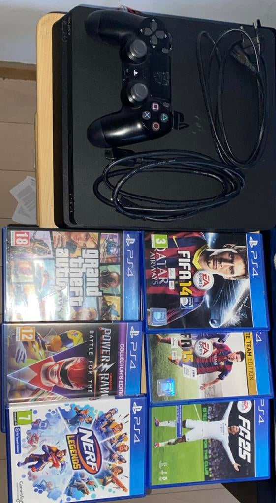 PlayStation 4 + games + 2 controllers, Games en Spelcomputers, Ophalen, Met games, Met 2 controllers, Zo goed als nieuw