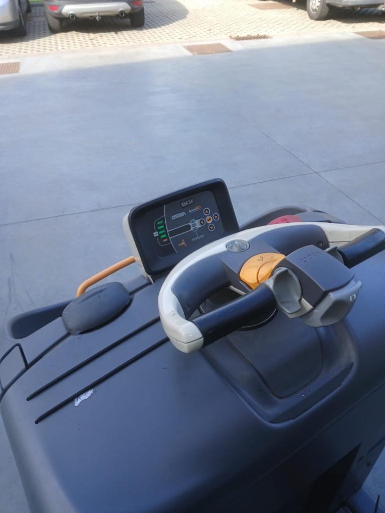 Crown GPC 3020 bouwjaar 2022 pick-order, Ophalen, Orderpicker, 1000 tot 2000 kg, CROWN