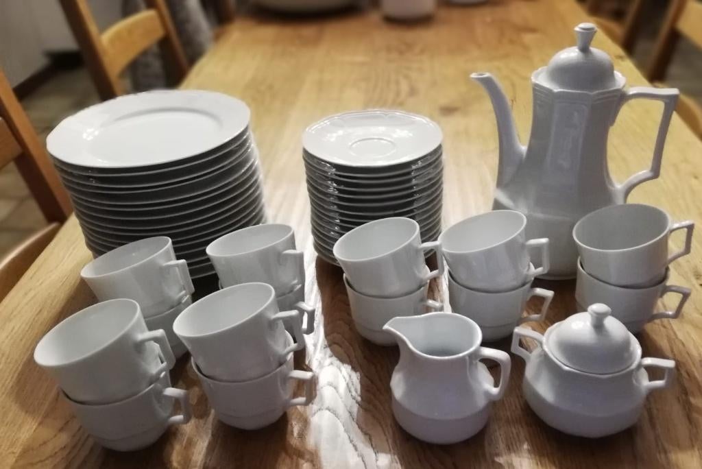Koffieservies Bareuther Waldsassen Bavaria (Germany), Huis en Inrichting, Ophalen, Zo goed als nieuw, Effen, Compleet servies