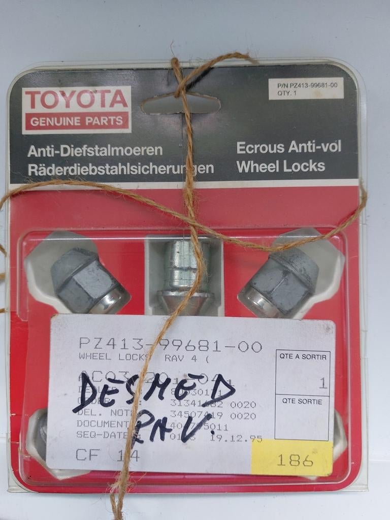 4 bouten wielen Toyota Rav, Autos : Pièces & Accessoires, Pneus & Jantes, Enlèvement, Utilisé