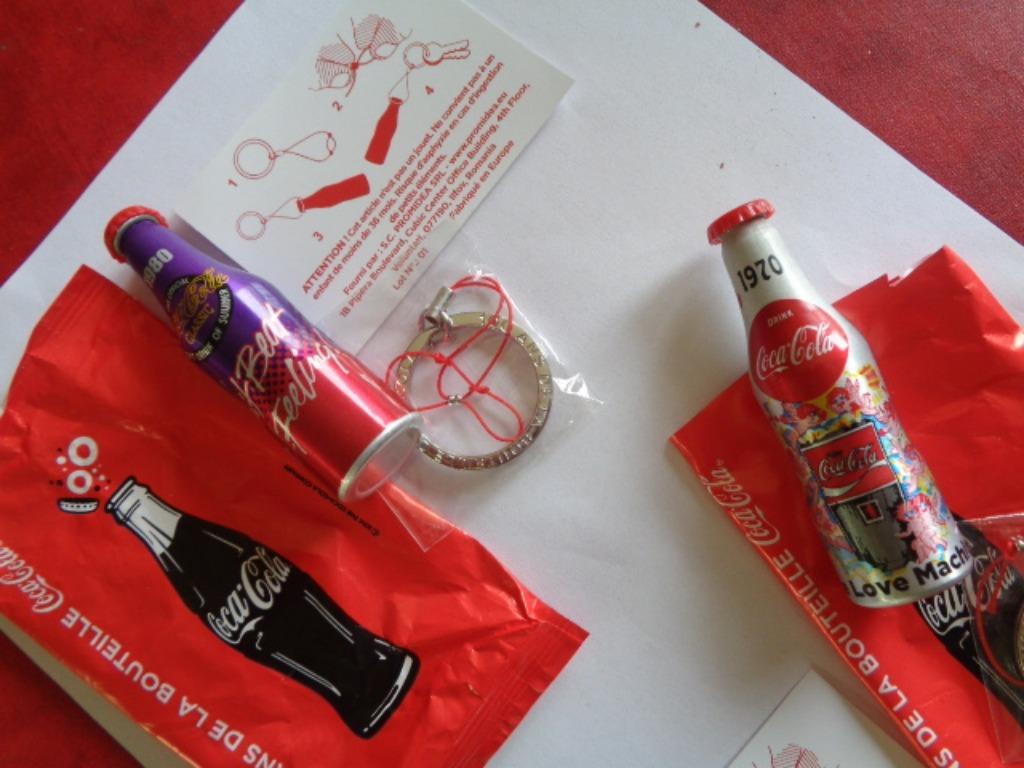 Collection Petite bouteille Porte clés 100 ans. Coca Cola, Ophalen of Verzenden, Nieuw, Overige typen