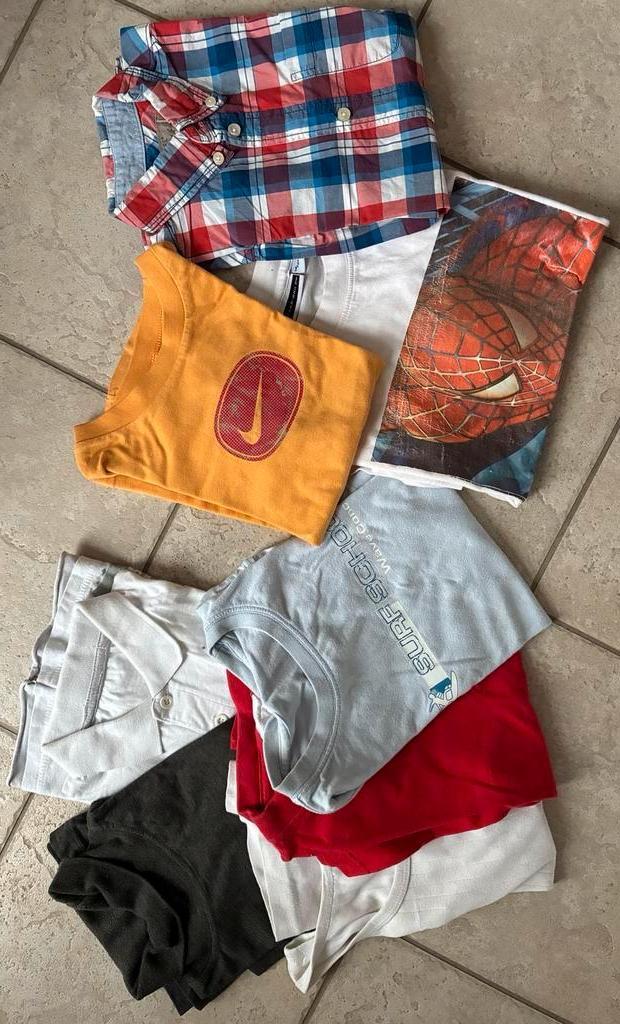 Lot de 9 vêtements 6-8 ans - utilisés, Vêtements | Hommes, Packs de vêtements pour hommes, Comme neuf, Enlèvement ou Envoi