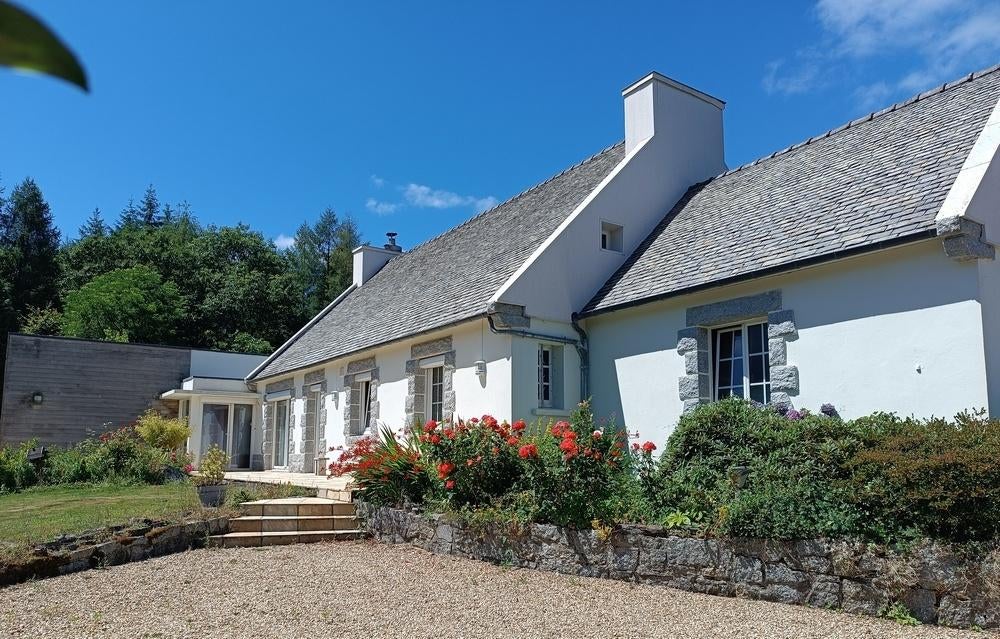 BRETAGNE, grote gezinswoning met 5 slaapkamers, geen buren, Immo, Buitenland, 187 m², France, Woonhuis, Landelijk