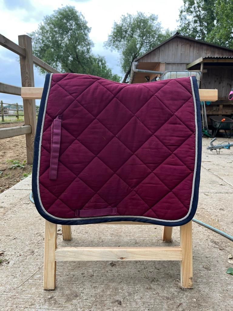 Lamicell full dressuur bordeaux set, Dieren en Toebehoren, Paarden en Pony's | Beschermers, Ophalen of Verzenden, Zo goed als nieuw