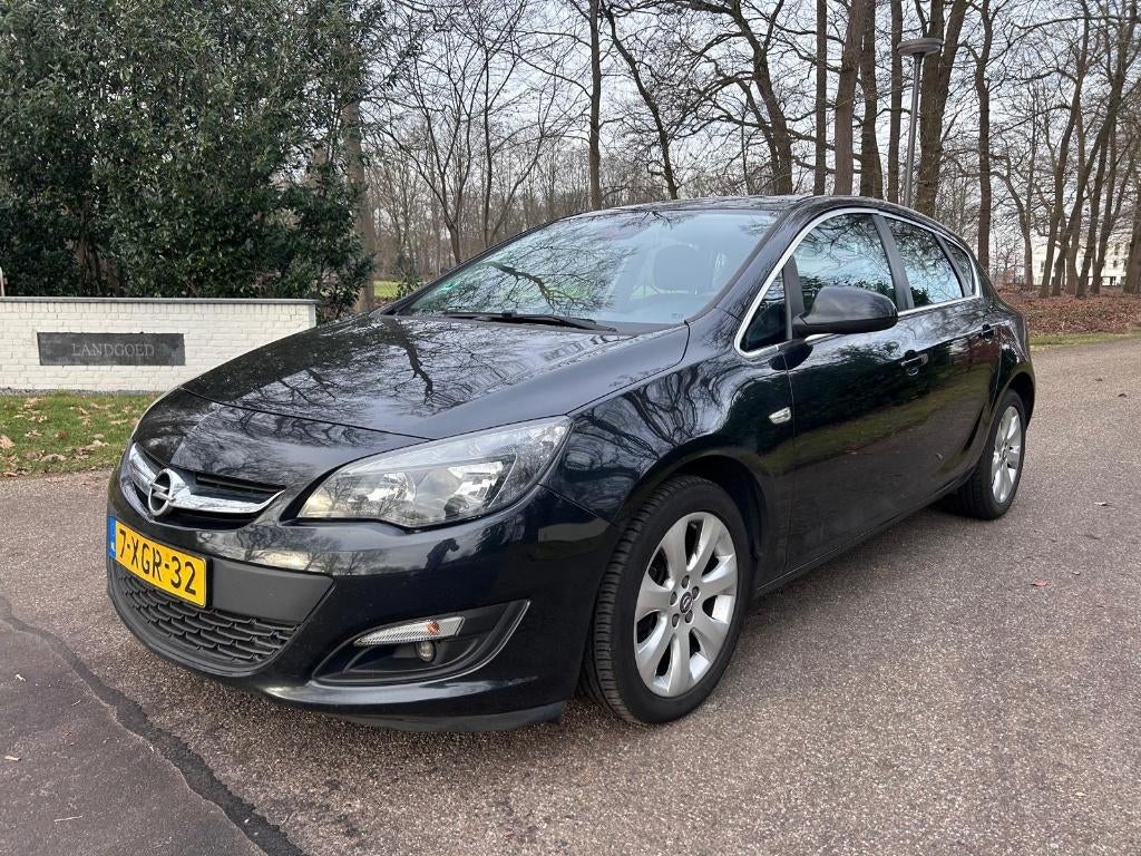 Opel Astra 1.4. 5 portes. 2014., Autos, Achat, Entreprise, Boîte manuelle, Noir