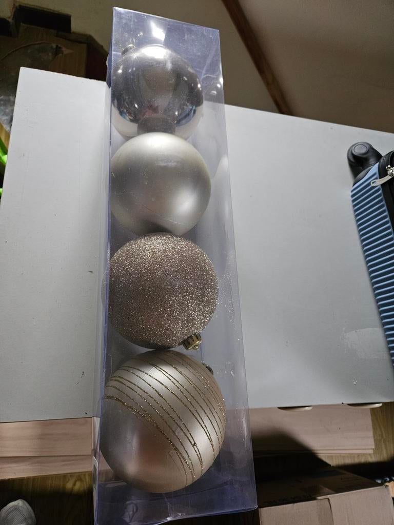 4 grote gouden kerstballen, Ophalen of Verzenden