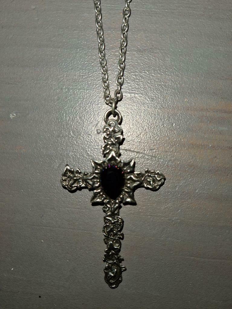 Alchemy Gothic Ivy Halsketting, Ophalen