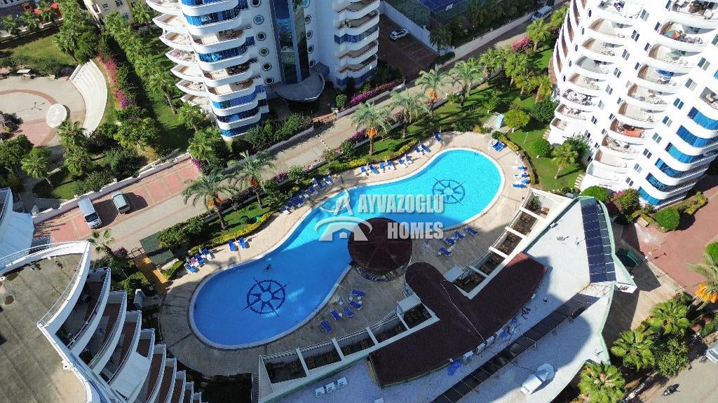 Appartement met terras en alle voorzieningen, Immo, Buitenland, 100 m², 3 kamers, Turkije, Stad