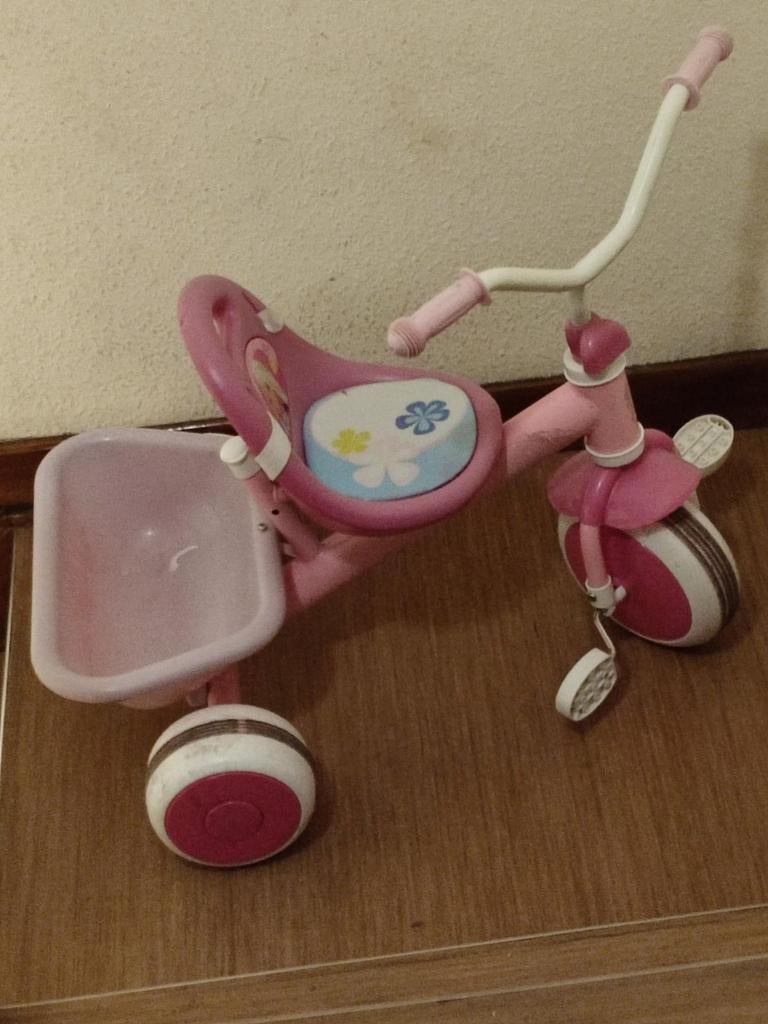 Kleine Barbie driewieler, Ophalen of Verzenden, Gebruikt, Barbie, Verstelbare zitting