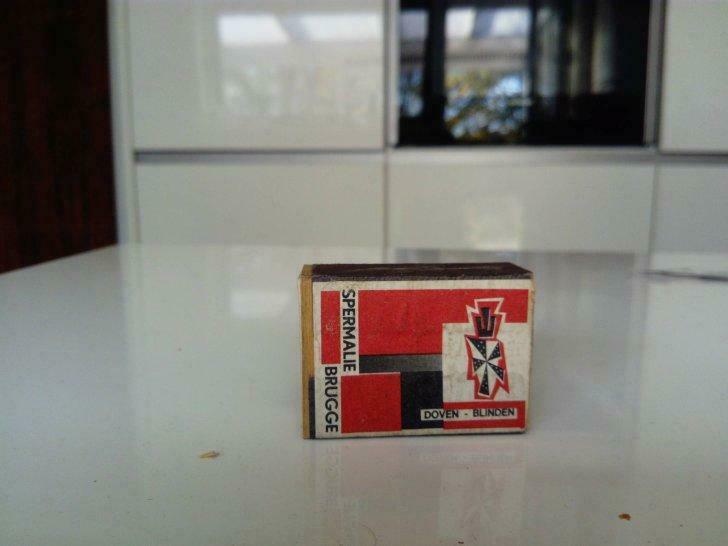 Vintage houten luciferdoosje spermalie Brugge, Ophalen of Verzenden, Gebruikt, Luciferdoosjes of -merken