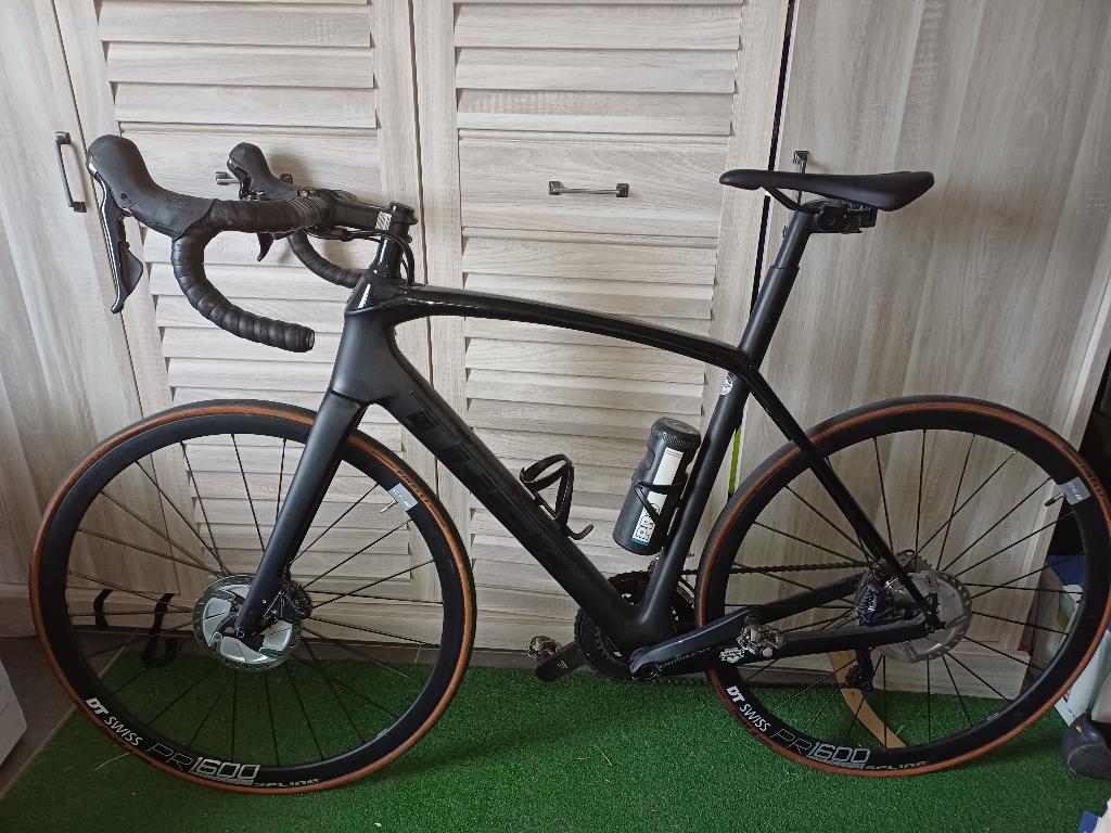 Trek domane, Fietsen en Brommers, Heren, Zo goed als nieuw, Meer dan 20 versnellingen, Schijfrem