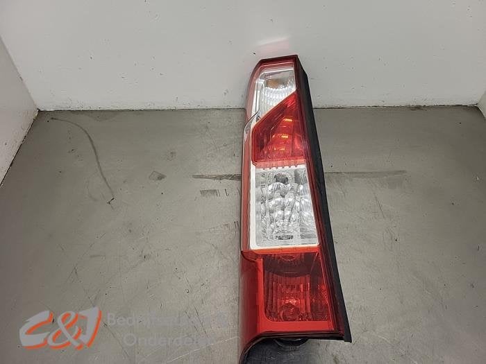 Feu arrière gauche d'un Nissan Interstar, -, 3 mois de garantie, Utilisé, -