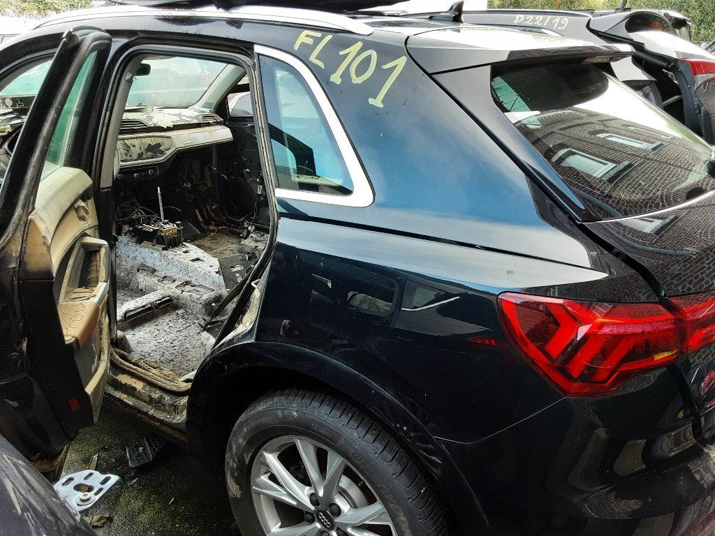 AILE ARRIÈRE GAUCHE Audi Q3 (F3B) (01-2018/06-2021), Arrière, Auto-Union-Straße  1,
85057  Ingolstadt, DE, Garde-boue, Info@audi.de