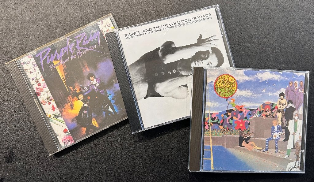 PRINCE & REVOLUTION - Purple rain, Around & Parade ( 3 CDs ), Cd's en Dvd's, Cd's | Pop, Verzenden, Zo goed als nieuw, Pop, Album