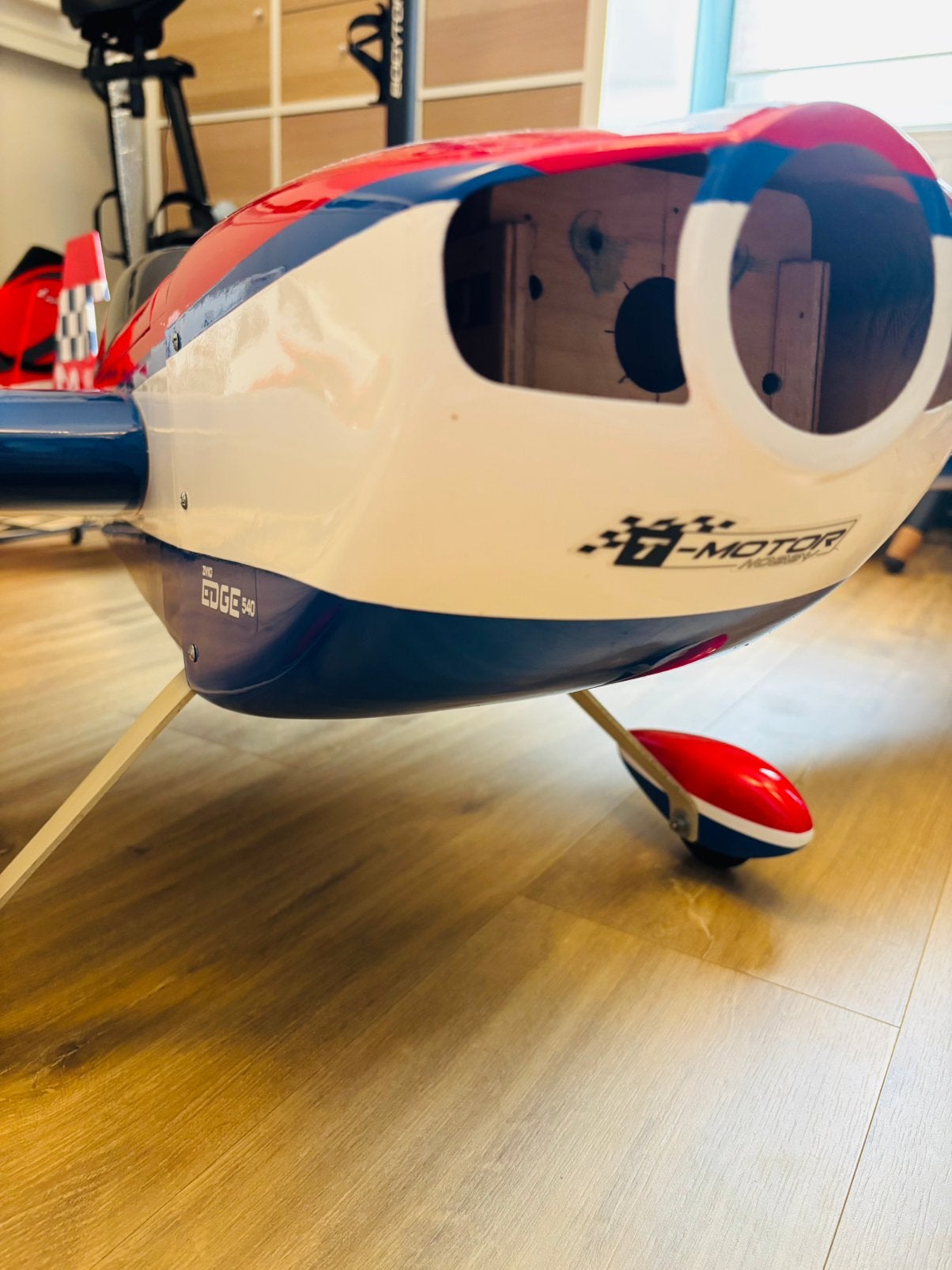 Avion rc - Edge 540, Enlèvement, Utilisé