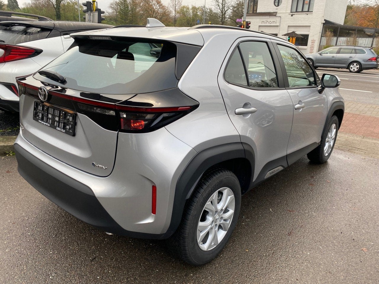 Toyota Yaris Cross Hybrid FWD Adventure AUTOMAAT MET GARANTI, Autos, Argent ou Gris, Achat, Entreprise, 5 places