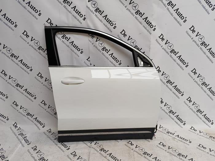 Portière 4portes avant droite d'un Mercedes GLA (9149), 3 mois de garantie, Utilisé, Porte, -