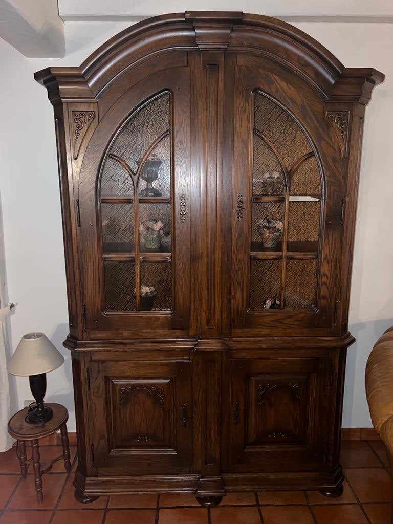 Prachtige bruine houten buffetkast – echte eyecatcher!, Huis en Inrichting, Ophalen